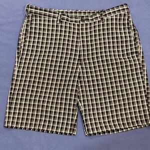 Classic Black and White Plaid Cool 18 Pro Men's Shorts 34 Expandable